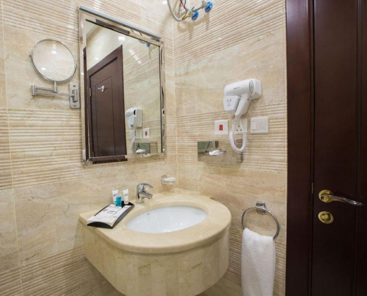 Sun Park Hotel Suites Jeddah Exterior photo